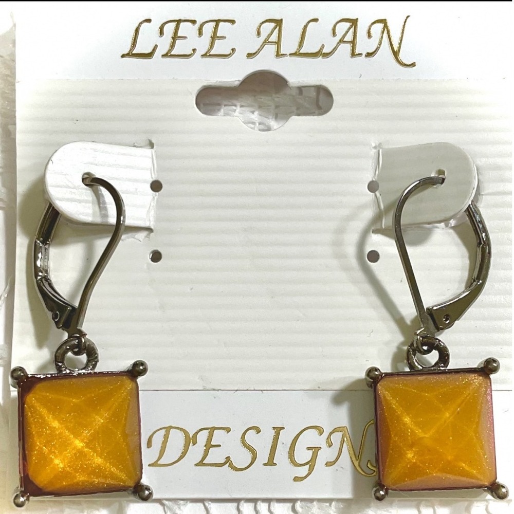 Lee Alan Designs Silver Tone Earrings Square Amber Dangle Lever Back Jewelry - Picture 2 of 6